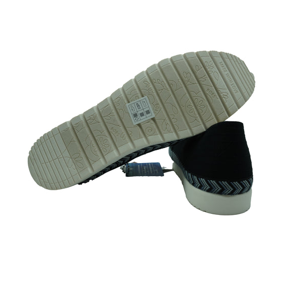 Skechers Women's Memory Foam Slip On Casual Shoes Black Size 9.5